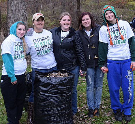 5 student volunteers at Make a Difference Day: Celebrate Service, Celebrate Allegany