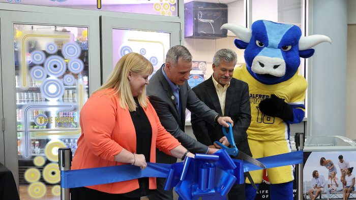 cutting the ribbon of "the Nook"