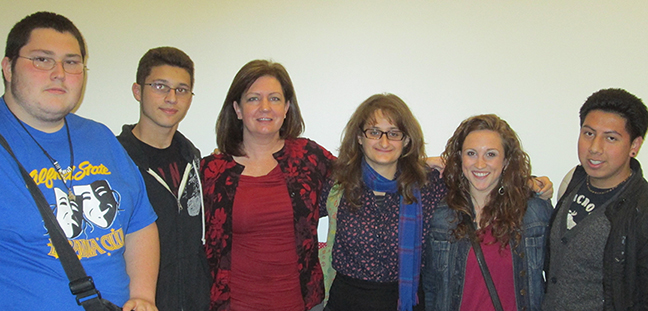 Dr. Lisa McCool met with Honors Program members