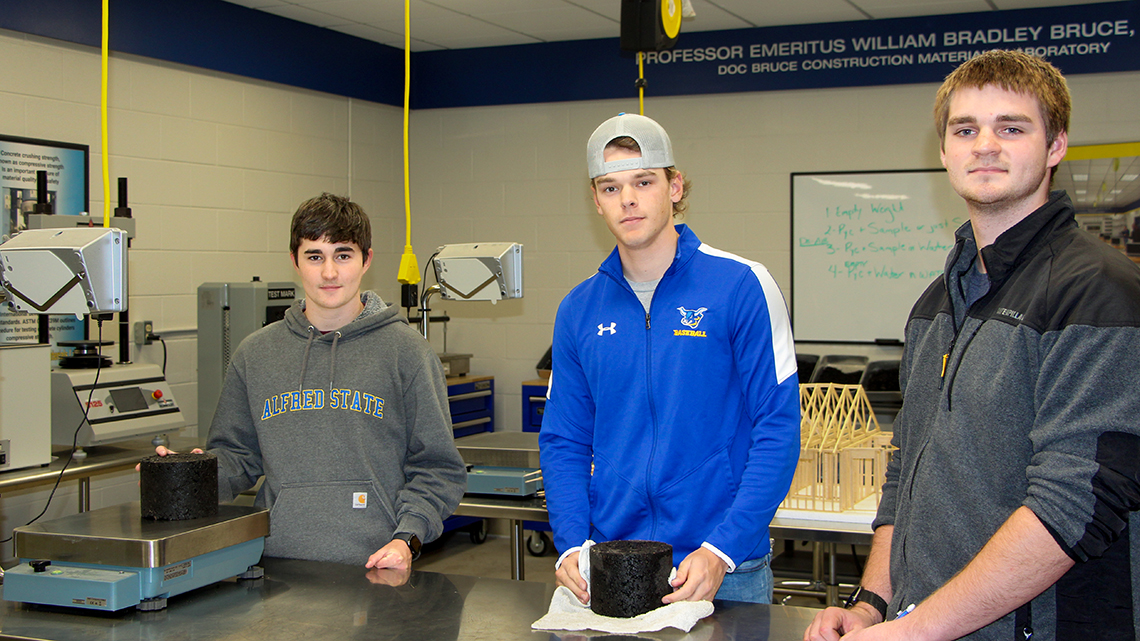 Current Alfred State students work in the newly opened Doc Bruce Lab.