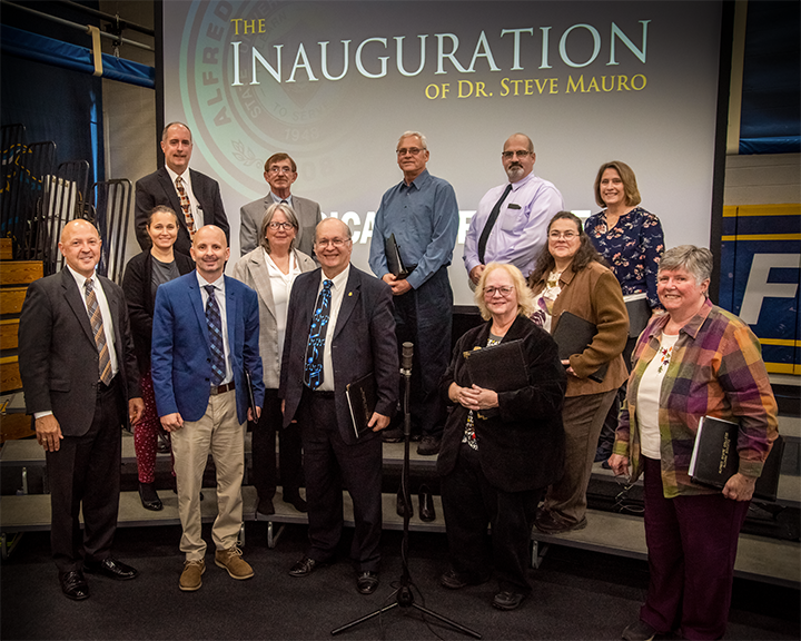 Alumni Choir sings at President Dr. Steven Mauro’s Inauguration