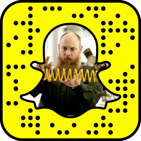 Snapcode linking to mechanical and electrical engineering technology web page