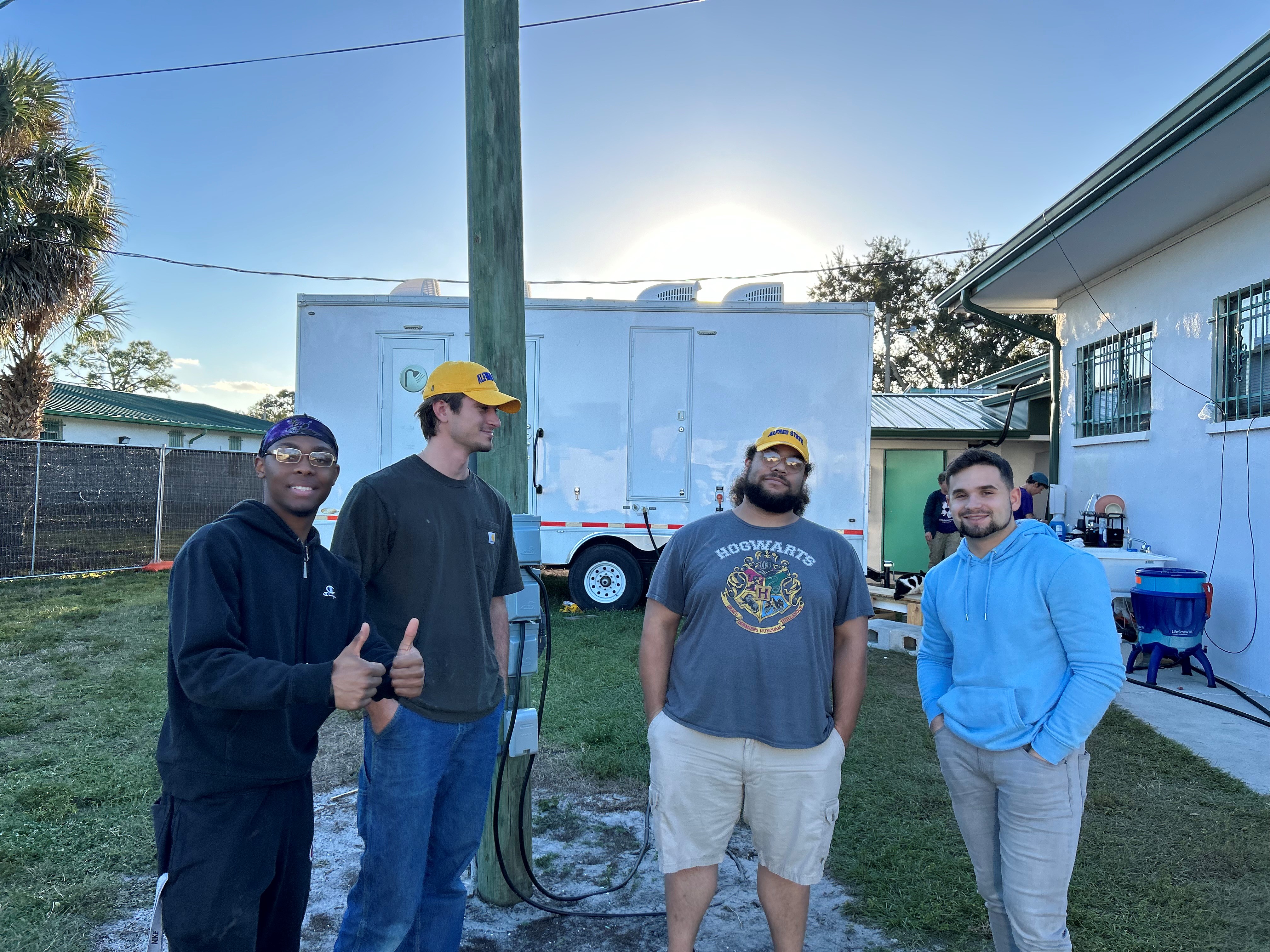 Alfred State students that volunteered in Florida