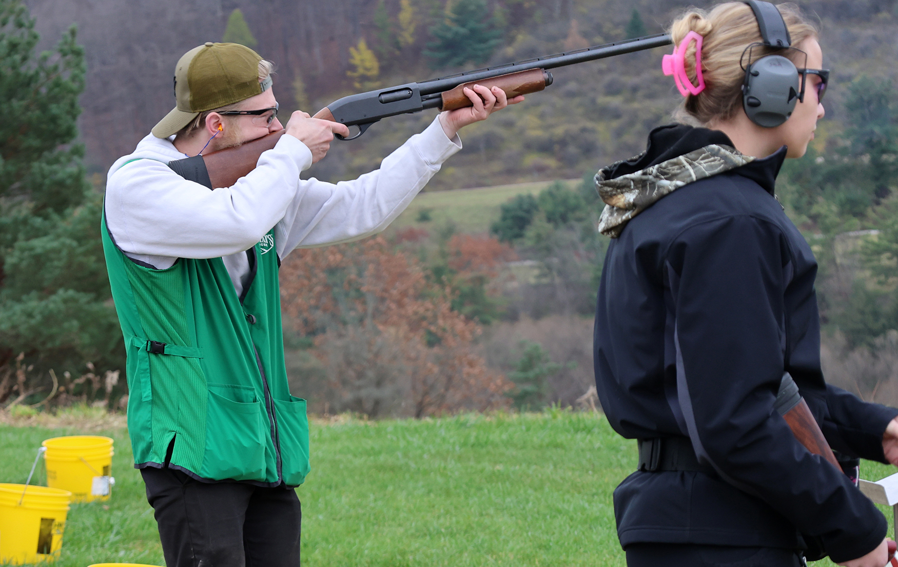 An Alfred State trap shooter takes aim