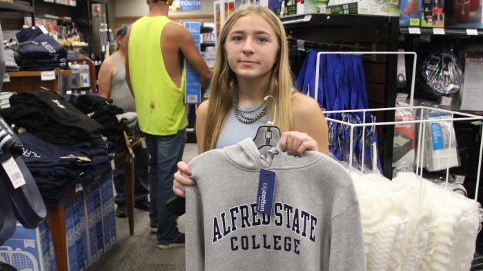 New students picking up Alfred State gear at the Campus Store.