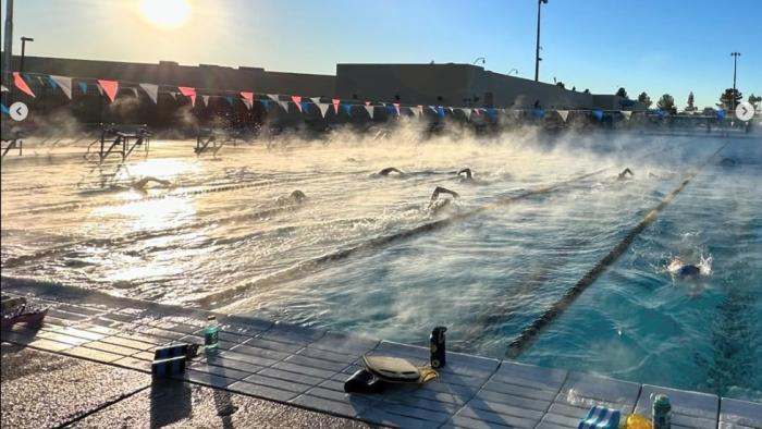 Alfred State Swim and Dive teams train in Arizona.