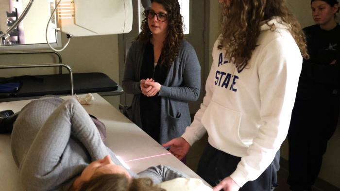 Students participating in Medical Imaging Lab