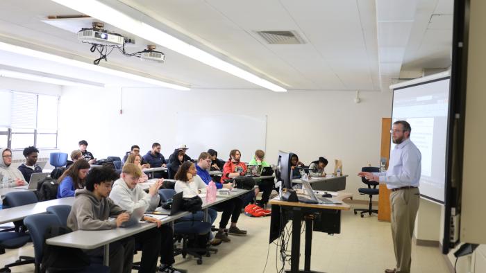 Mark Bloxsom teaching Macroeconomics