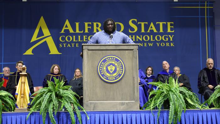 Student Senate President Isaiah Dempson