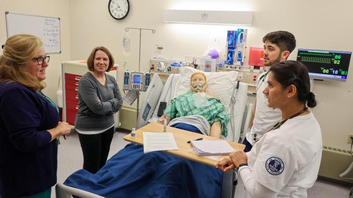 Carrie Cokely visits Nursing class