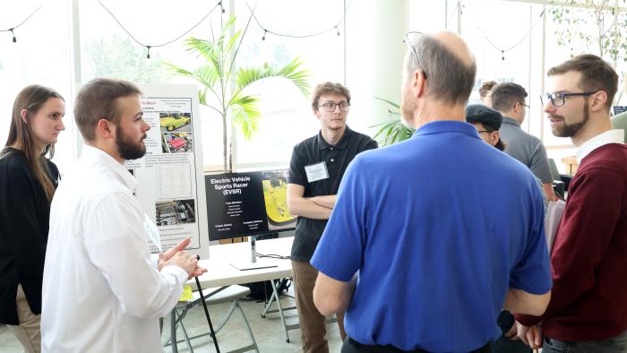Engineering Students make final presentations