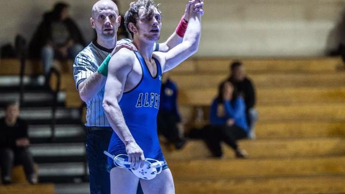 Alfred State wrestler, Mason Drew.