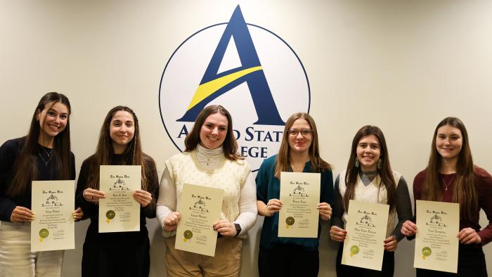 Tau Sigma Delta Class of 2025