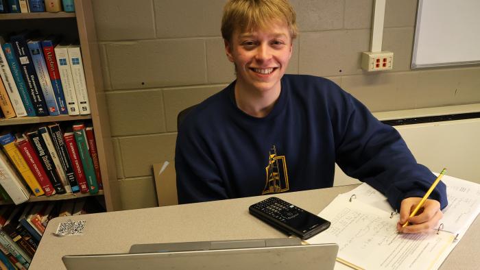 Student Cohle Whitehouse studying in the Math Lab