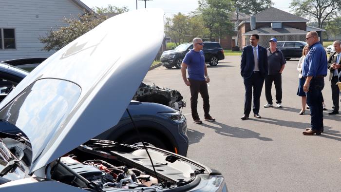 SUNY Chancellor King visits the Wellsville Campus