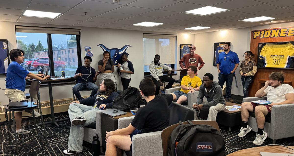 students using the newest lounge on campus, The Hub.