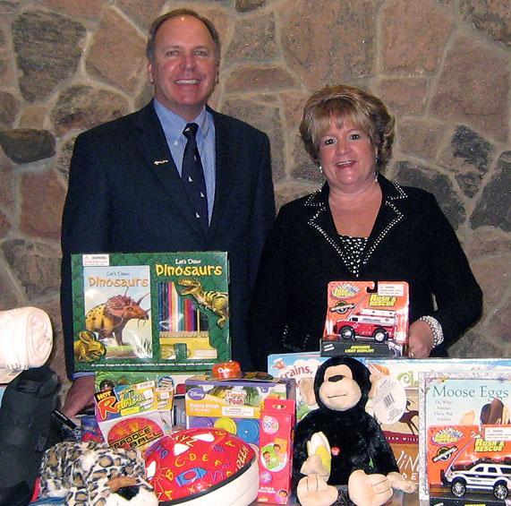 09SalvationArmyGiftDonation