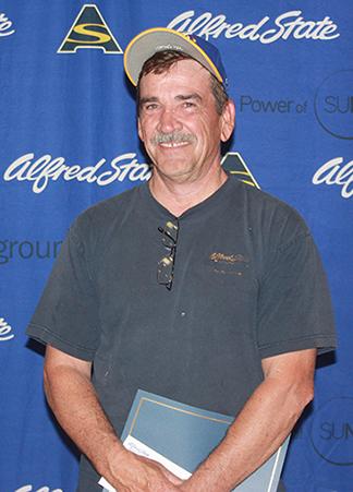 25-year employee (002)