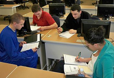 CSRI-Students-Working