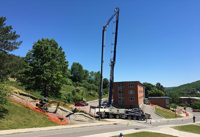 Concrete boom