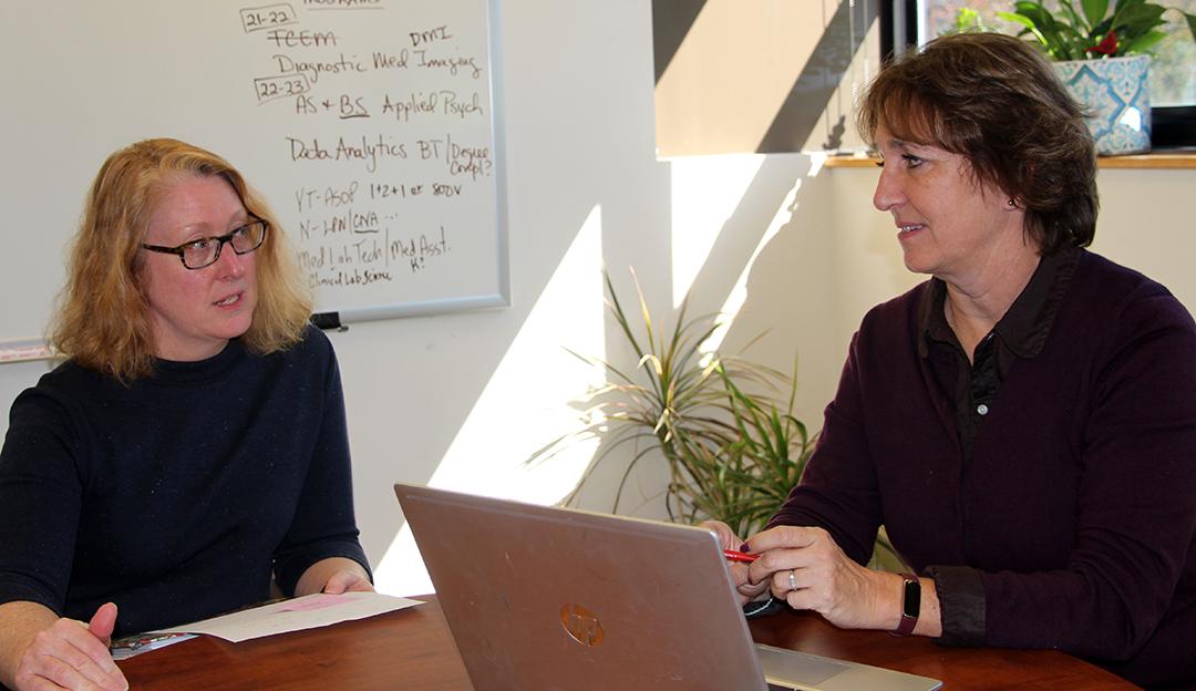 Associate Vice President of Student and Faculty Development Kathleen Casey meets with Physical and Life Sciences Department Chair and Associate Professor Kathryn Link.