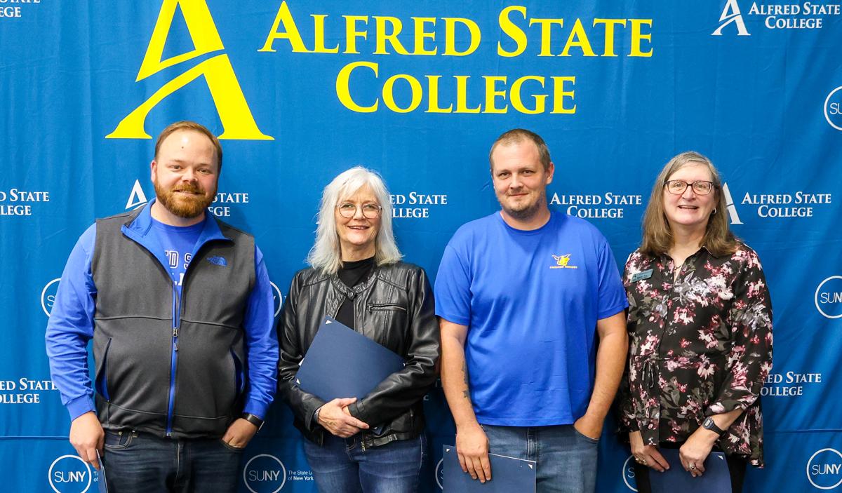 Pioneer award winners