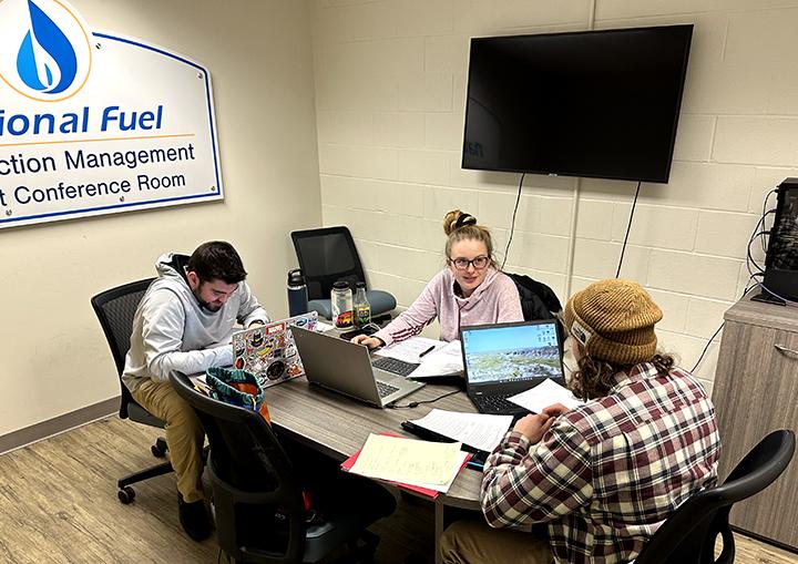 Alfred State students in the School of Architecture, Management, and Engineering Technology (SAMET) study for upcoming exams. Several programs within SAMET ranked high by US News & World Report and MatchCollege.com.