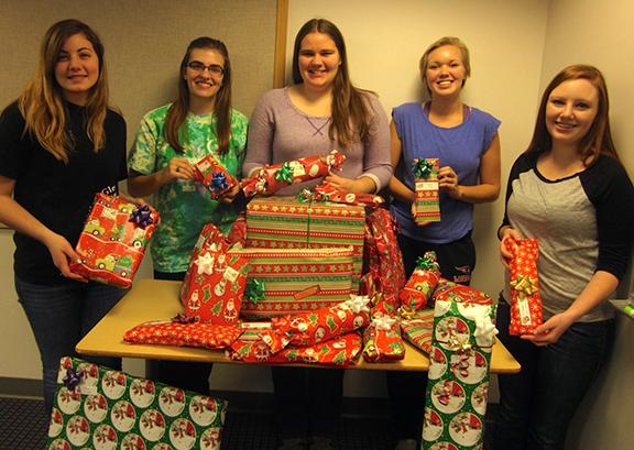 WINS Christmas fundraiser photo