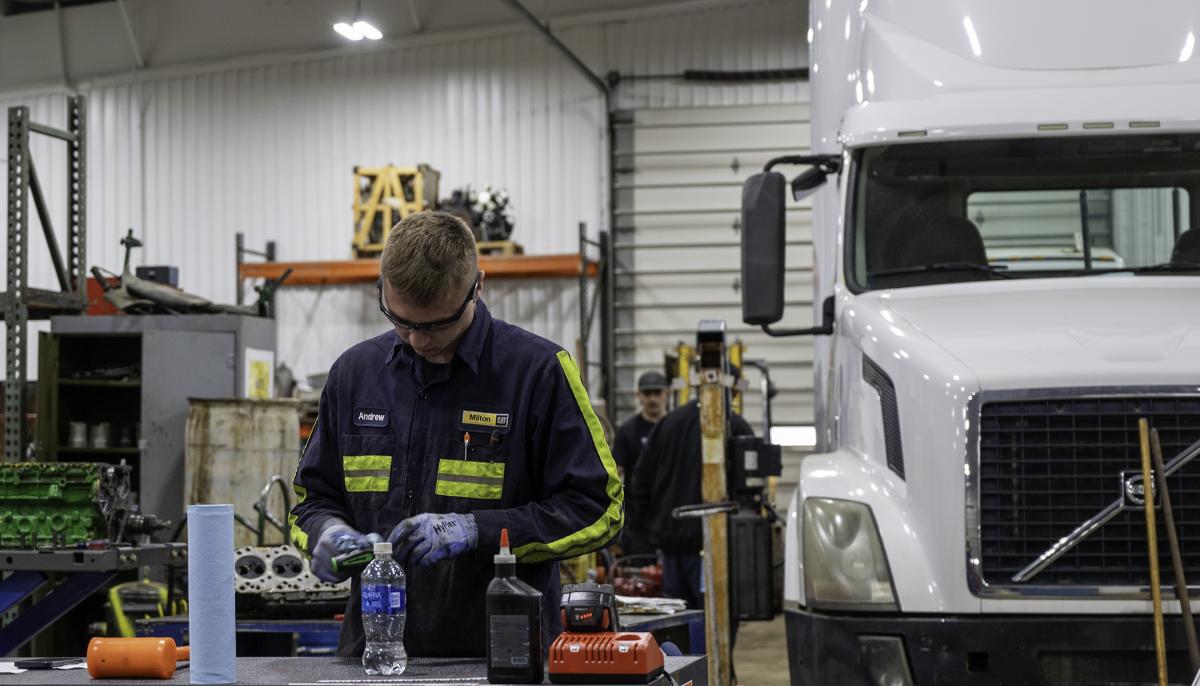 student working in Truck & Diesel lab