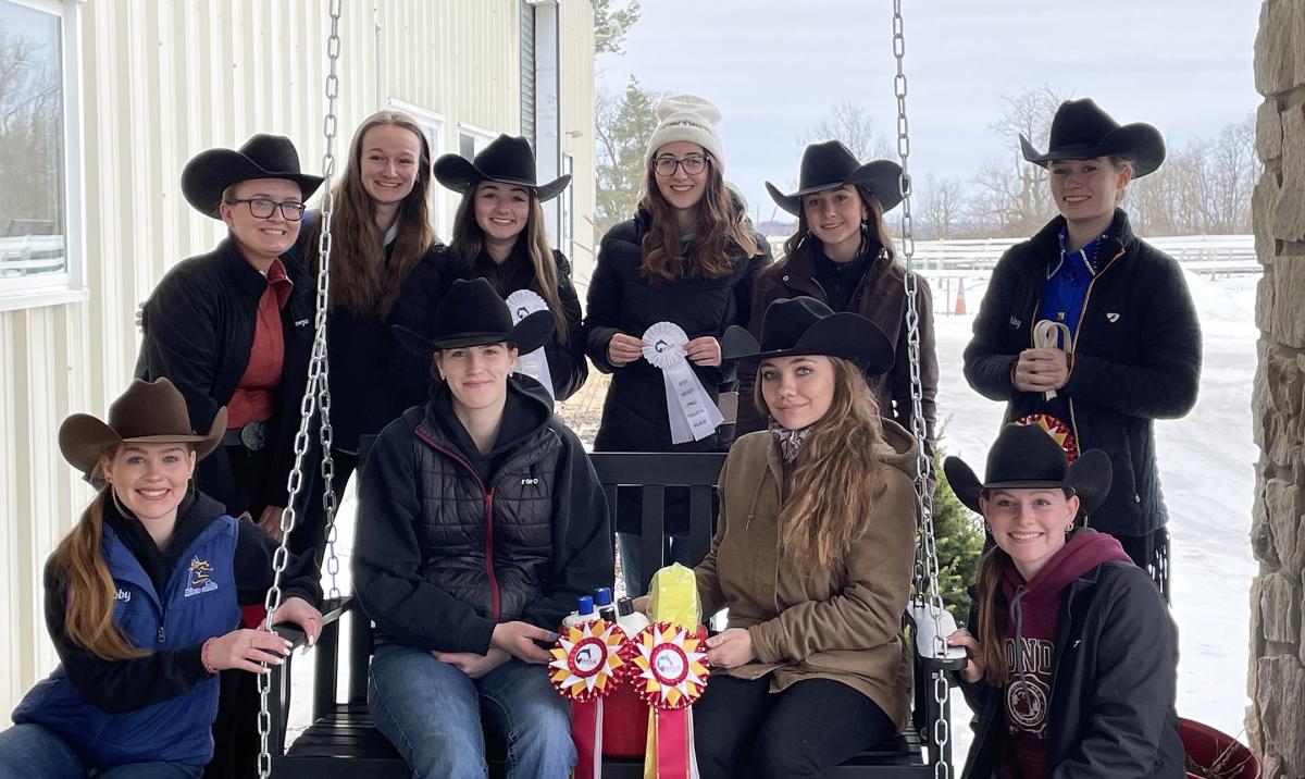 Award winners from latest equestrian event