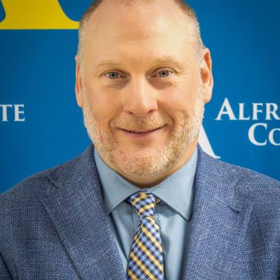 Photo of Clinton L. Ilges III