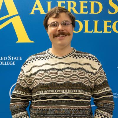Photo of Derek LeBarron
