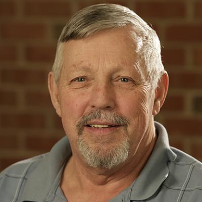 Daniel B Noyes