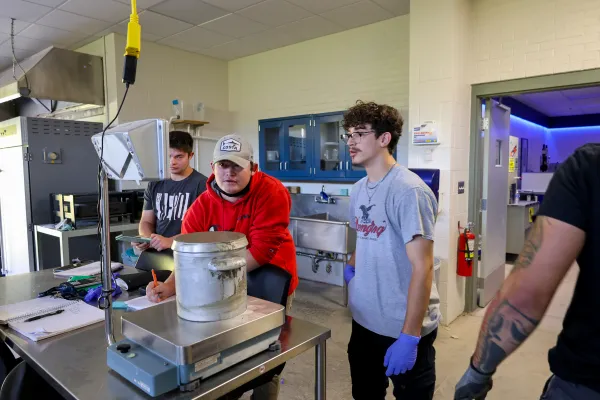 students work in a lab