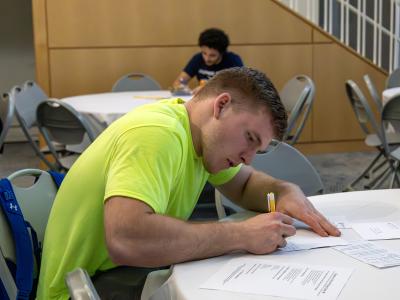 student writes a thank you letter