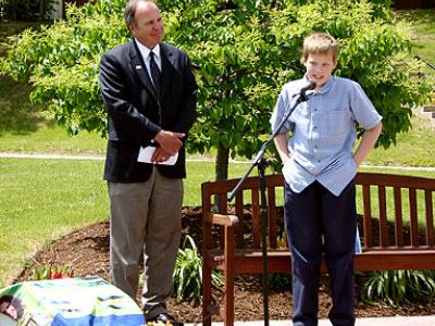 Anderson with Dylan YatesIMG_0117_a