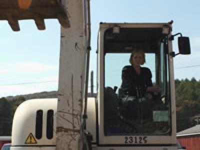 Cathy Young scooping egg Taste of Wlsv