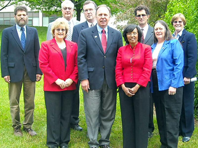 Cooperative Extensi_a