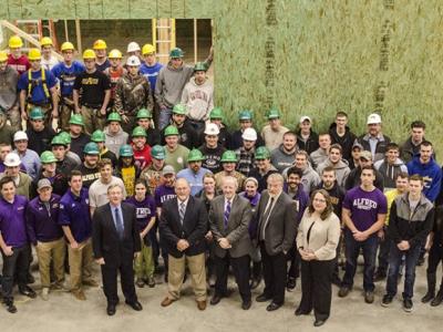 DSC_5925 Solar Decathlon Group MR