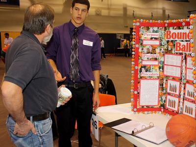 Jakobi listens to Folland 1