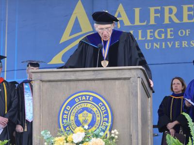 Joe Petrick speaks at Commencement