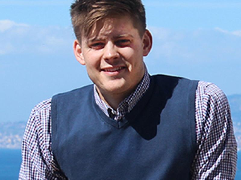 KYLE (2)