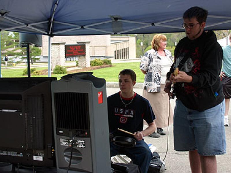 Microsoft digital dorm room IMG_0245_a
