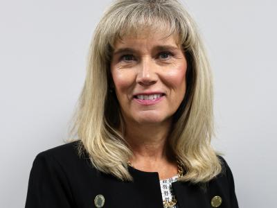 headshot of Francine Staba