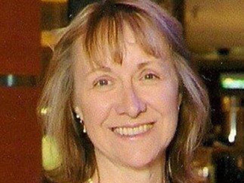 Valerie Nixon (002)