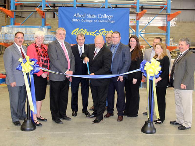 WDC ribbon-cutting photo