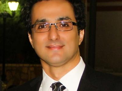 headshot of Dr. Reza Yadollahi