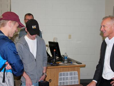 Reuben Zielinski ’82 talks to current Alfred State students following his presentation on campus about the entrepreneurship spirit.